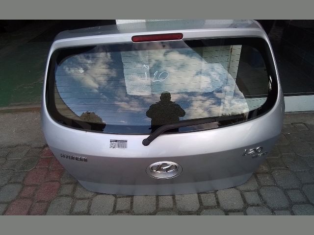bontott HYUNDAI i20 Csomagtérajtó (Részeivel)