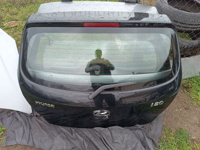 bontott HYUNDAI i20 Csomagtérajtó (Részeivel)