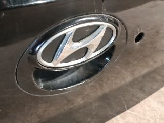 bontott HYUNDAI i20 Csomagtérajtó (Részeivel)