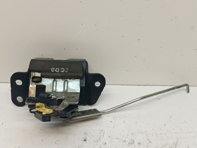 bontott HYUNDAI i20 Csomagtérajtó Zárszerkezet