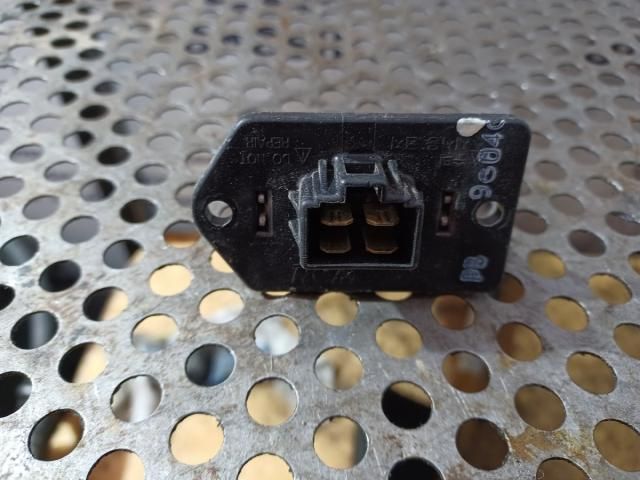 bontott HYUNDAI i20 Előtét Ellenállás Fűtőmotor