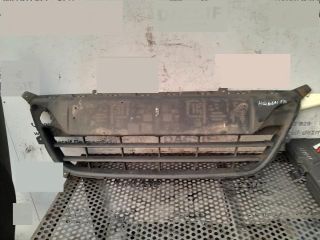 bontott HYUNDAI i20 Első Lökhárító Alsó Középső Díszrács