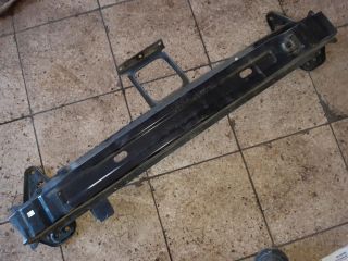 bontott HYUNDAI i20 Első Lökhárító Merevítő (Fém)