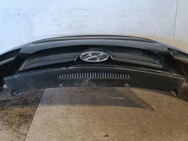 bontott HYUNDAI i20 Első Lökhárító (Részeivel)