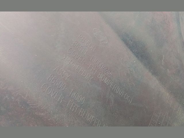 bontott HYUNDAI i20 Első Lökhárító (Részeivel)