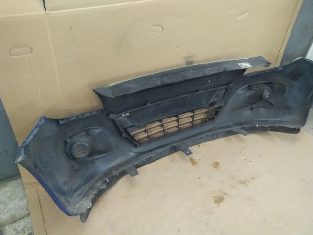 bontott HYUNDAI i20 Első Lökhárító (Részeivel)