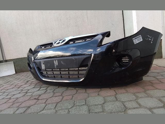 bontott HYUNDAI i20 Első Lökhárító (Részeivel)