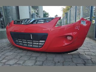 bontott HYUNDAI i20 Első Lökhárító (Részeivel)