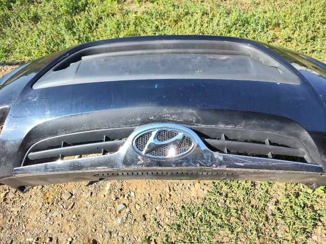 bontott HYUNDAI i20 Első Lökhárító (Részeivel)