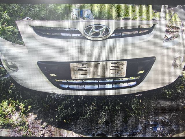 bontott HYUNDAI i20 Első Lökhárító (Részeivel)