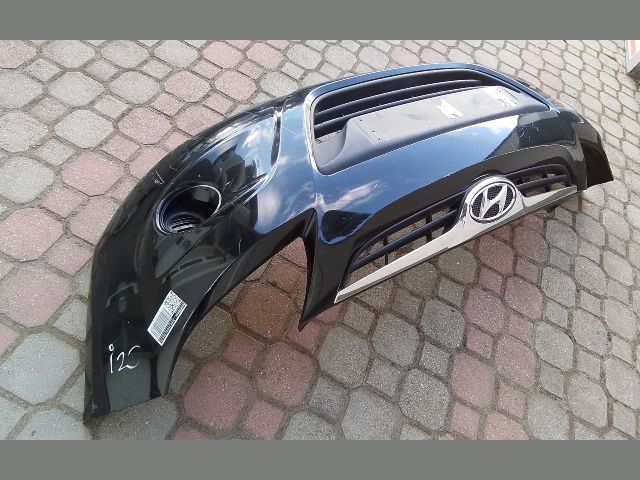 bontott HYUNDAI i20 Első Lökhárító (Részeivel)