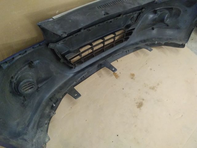 bontott HYUNDAI i20 Első Lökhárító (Részeivel)