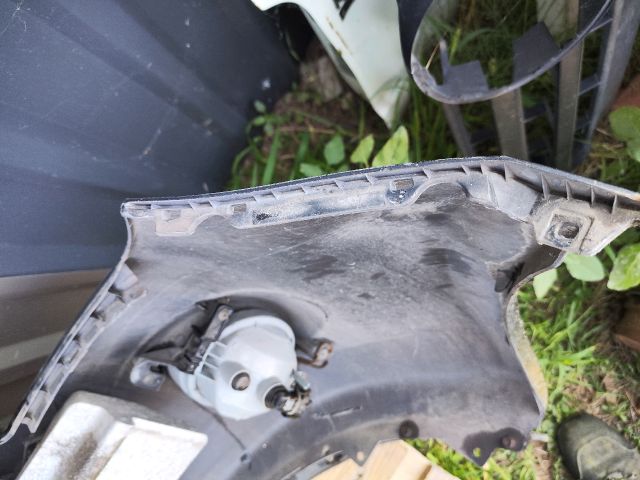 bontott HYUNDAI i20 Első Lökhárító (Részeivel)