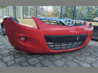 bontott HYUNDAI i20 Első Lökhárító (Részeivel)