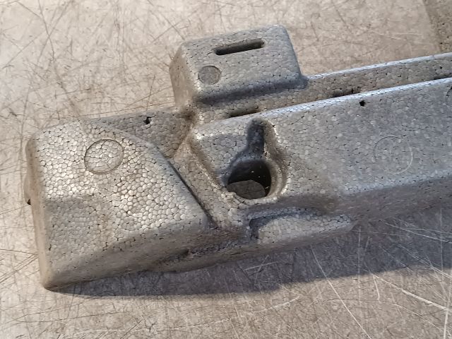 bontott HYUNDAI i20 Első Lökhárító Ütközés Elnyelő Hab