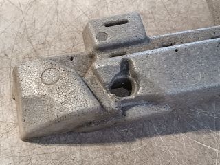 bontott HYUNDAI i20 Első Lökhárító Ütközés Elnyelő Hab