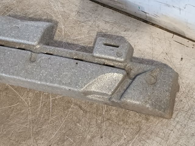 bontott HYUNDAI i20 Első Lökhárító Ütközés Elnyelő Hab