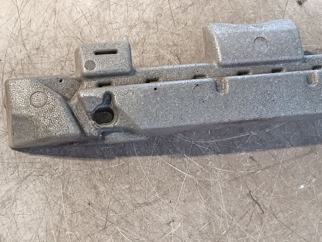 bontott HYUNDAI i20 Első Lökhárító Ütközés Elnyelő Hab