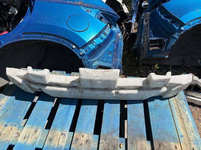 bontott HYUNDAI i20 Első Lökhárító Ütközés Elnyelő Hab