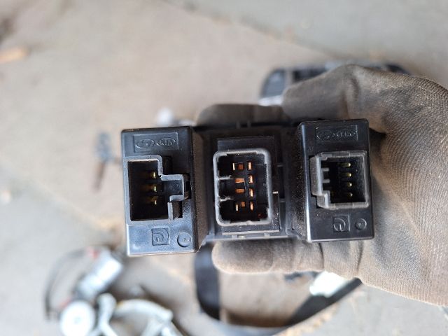 bontott HYUNDAI i20 ESP Kapcsoló