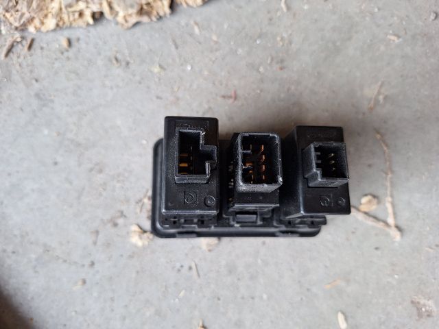 bontott HYUNDAI i20 ESP Kapcsoló