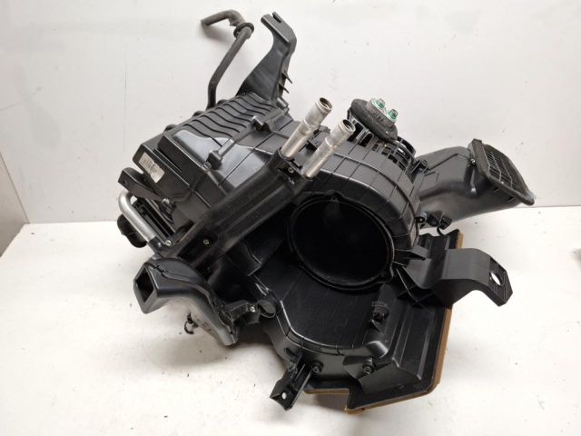 bontott HYUNDAI i20 Fűtés Box