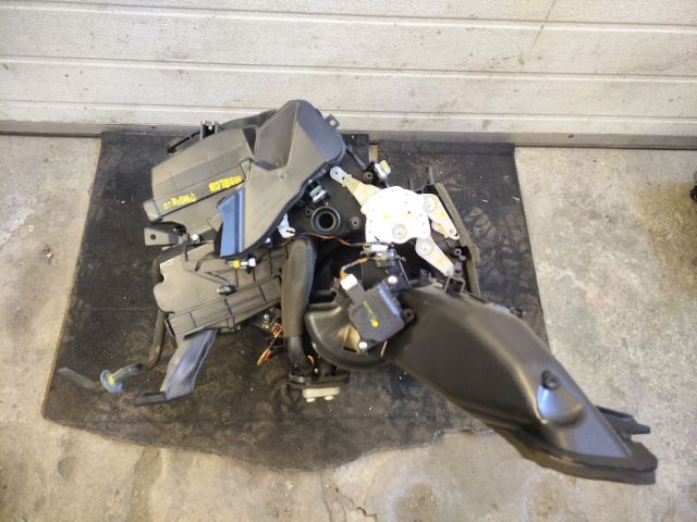 bontott HYUNDAI i20 Fűtés Box