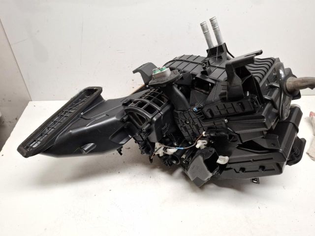 bontott HYUNDAI i20 Fűtés Box