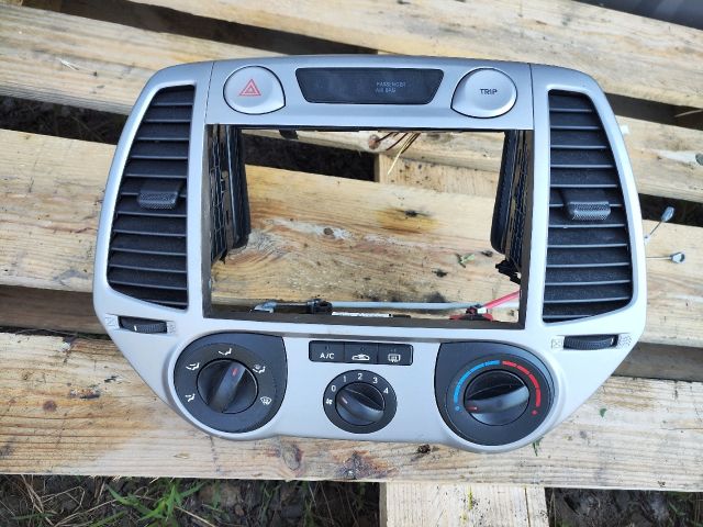 bontott HYUNDAI i20 Fűtéskapcsoló (manuális klímás)