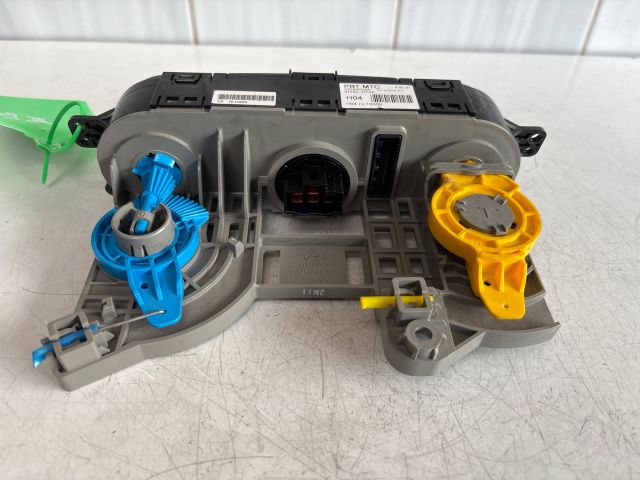 bontott HYUNDAI i20 Fűtéskapcsoló (manuális klímás)