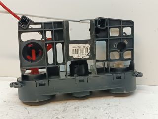 bontott HYUNDAI i20 Fűtéskapcsoló (Nem klímás)