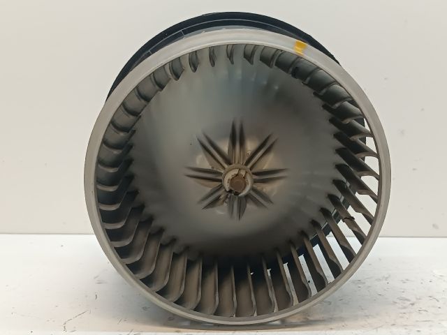 bontott HYUNDAI i20 Fűtőmotor (Nem klímás)