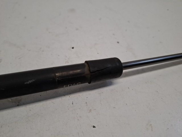 bontott HYUNDAI i20 Gázrugós Kitámasztó Teleszkóp Csomagtérajtó Bal