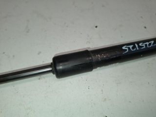 bontott HYUNDAI i20 Gázrugós Kitámasztó Teleszkóp Csomagtérajtó Jobb