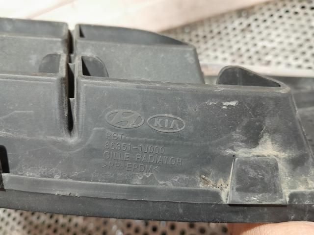 bontott HYUNDAI i20 Hűtőrács