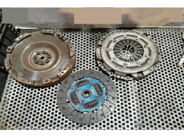 bontott HYUNDAI i20 II Kuplung Szett (Szerkezet, Tárcsa)