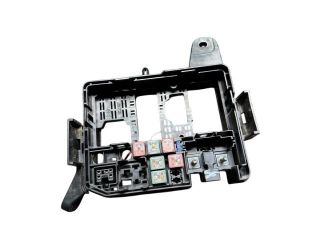 bontott HYUNDAI i20 II Biztosítéktábla Motortér