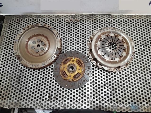 bontott HYUNDAI i20 II Kuplung Szett (Szerkezet, Tárcsa)