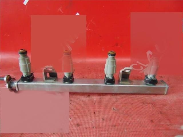 bontott HYUNDAI i20 II Porlasztó Sor / Híd