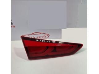 bontott HYUNDAI i20 II Bal Belső Hátsó Lámpa