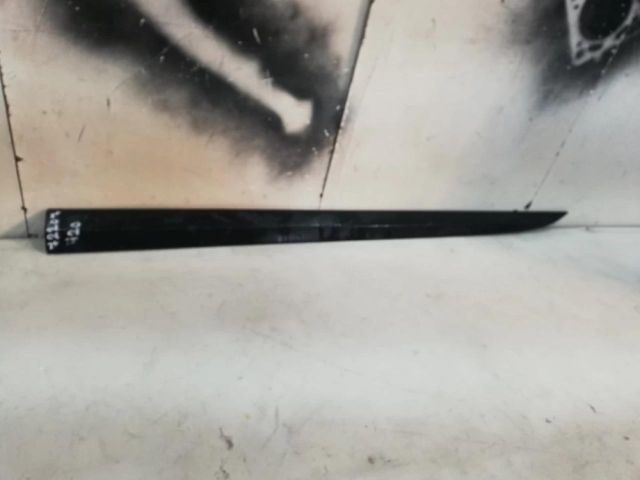 bontott HYUNDAI i20 II Bal első Ajtó Díszléc