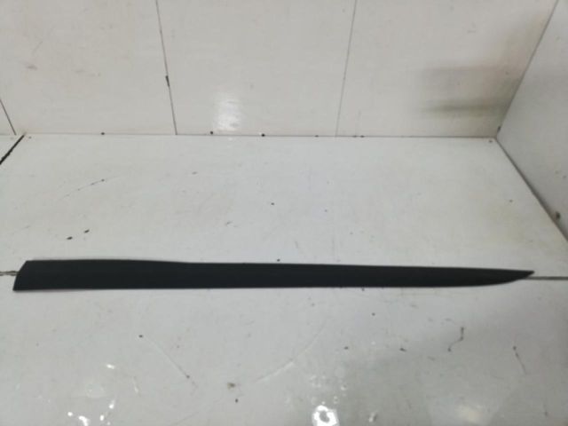 bontott HYUNDAI i20 II Bal első Ajtó Díszléc