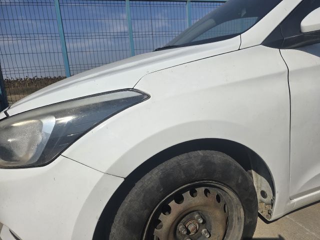 bontott HYUNDAI i20 II Bal első Sárvédő