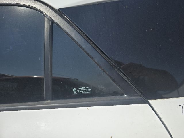 bontott HYUNDAI i20 II Bal hátsó Fixüveg (Ajtóban)