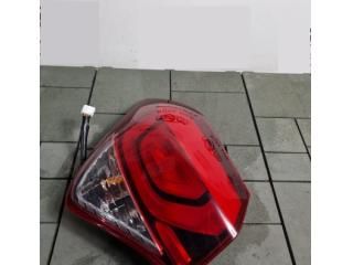 bontott HYUNDAI i20 II Bal Külső Hátsó Lámpa