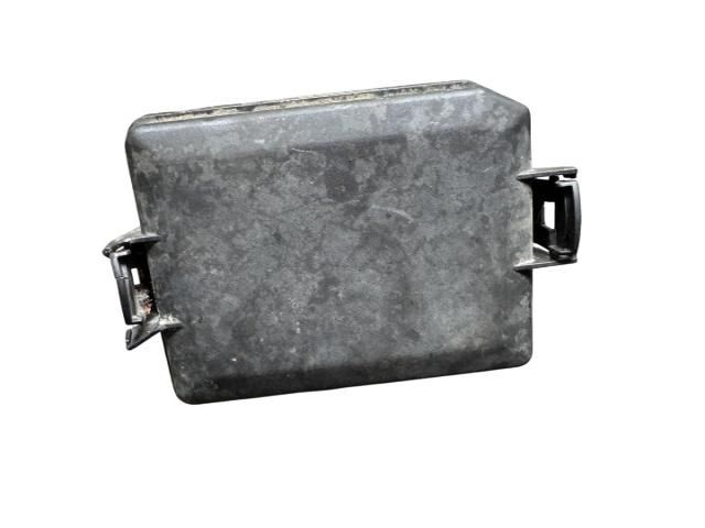 bontott HYUNDAI i20 II Biztosítéktábla Fedél