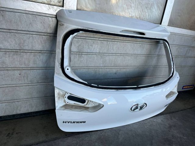 bontott HYUNDAI i20 II Csomagtérajtó (Üres lemez)