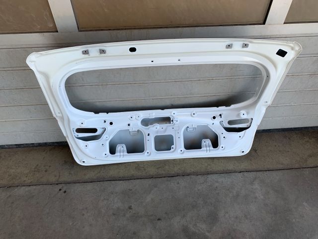 bontott HYUNDAI i20 II Csomagtérajtó (Üres lemez)