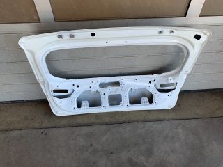 bontott HYUNDAI i20 II Csomagtérajtó (Üres lemez)