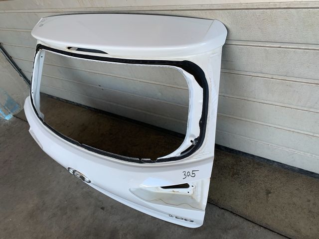 bontott HYUNDAI i20 II Csomagtérajtó (Üres lemez)